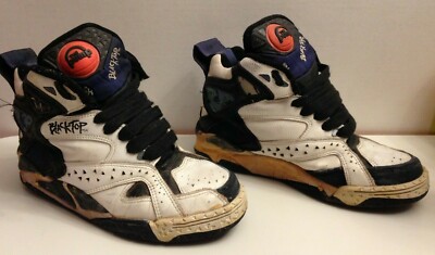 reebok pump black top
